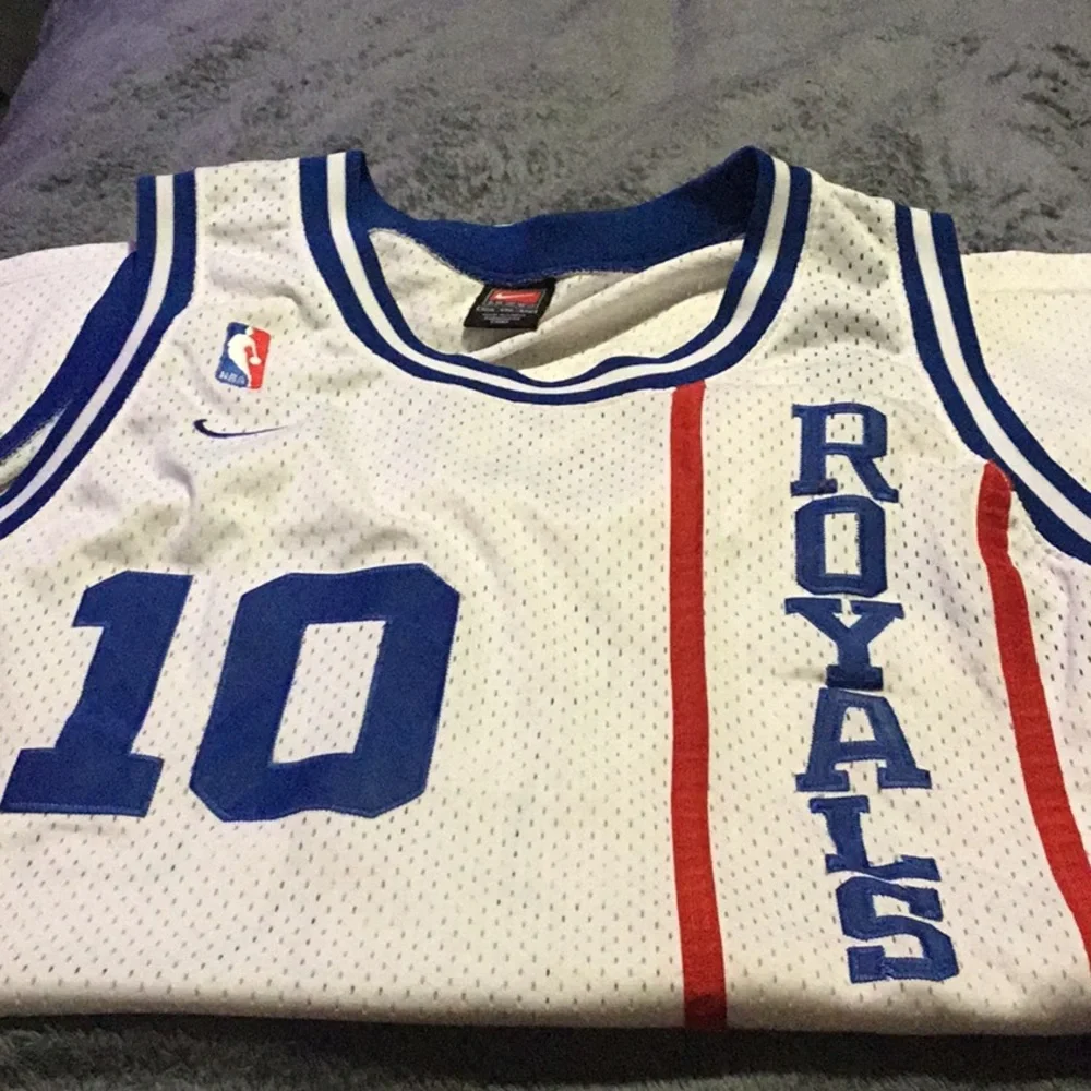 Royals 10 Jersey - Picture 8 of 13